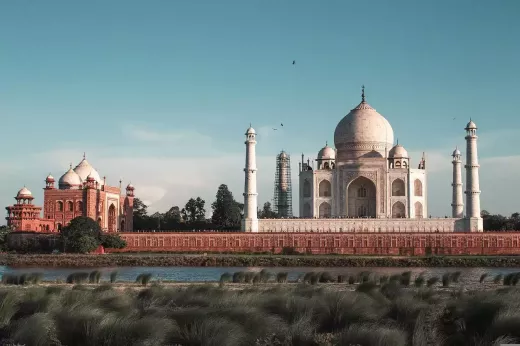 A Day Visiting The Taj Mahal